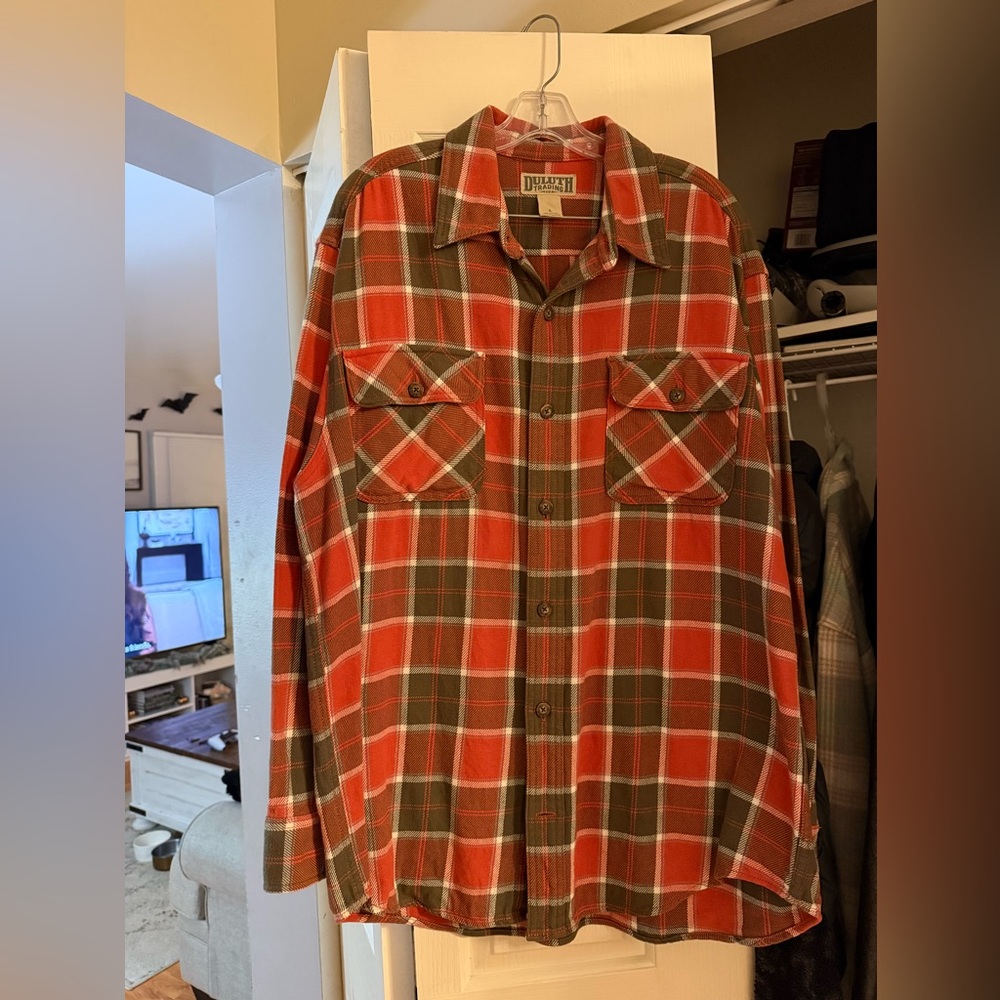 Duluth Trading Co Men's Red and Green Plaid Shirt